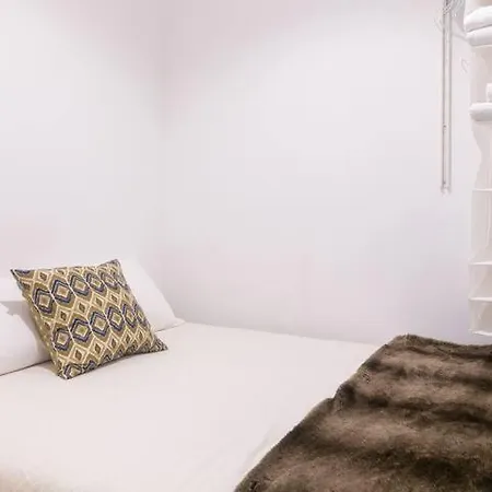 Cozy In Heart Of Bairro Alto Apartmán Lisboa