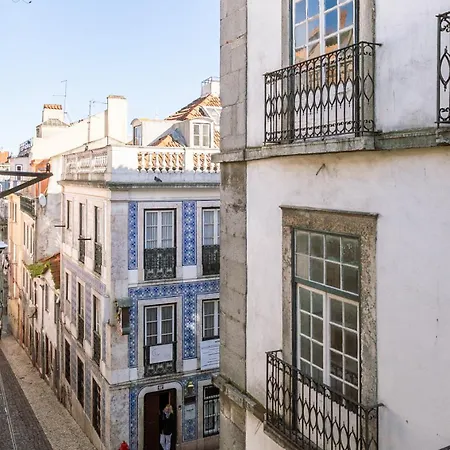 Cozy In Heart Of Bairro Alto 아파트 *