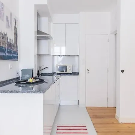 Cozy In Heart Of Bairro Alto 아파트 리스본